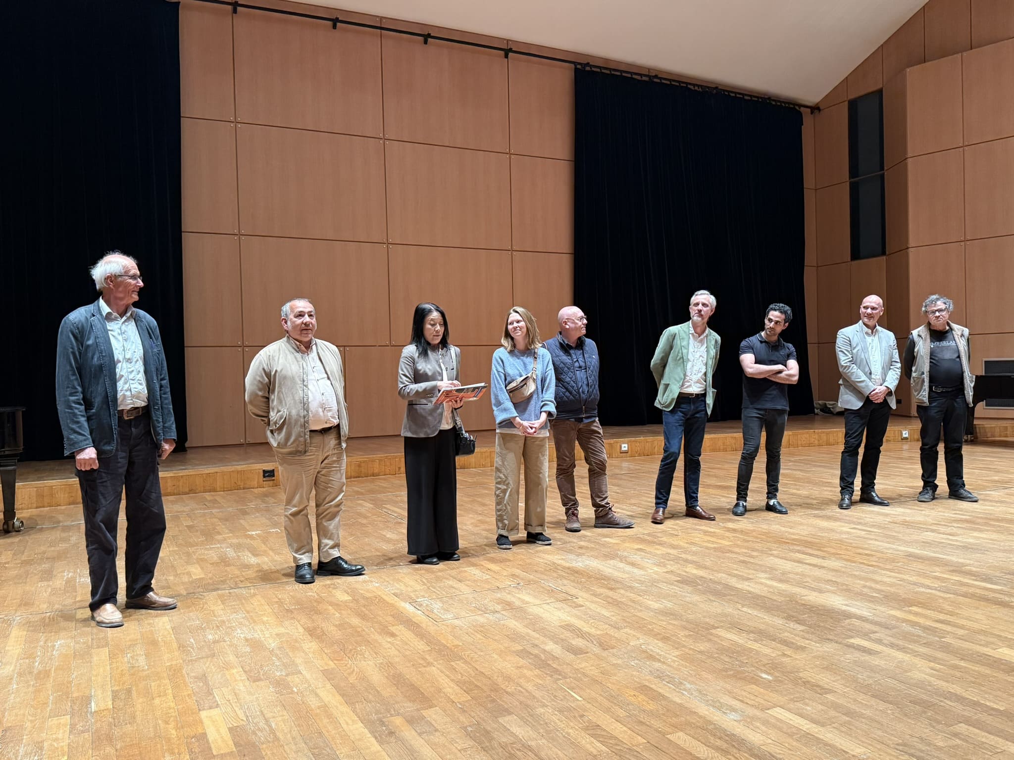 39e concours de musique de chambre organisé par la FNAPEC- Madame Yoko Kaneko, présidente du jury appelle les lauréats.
